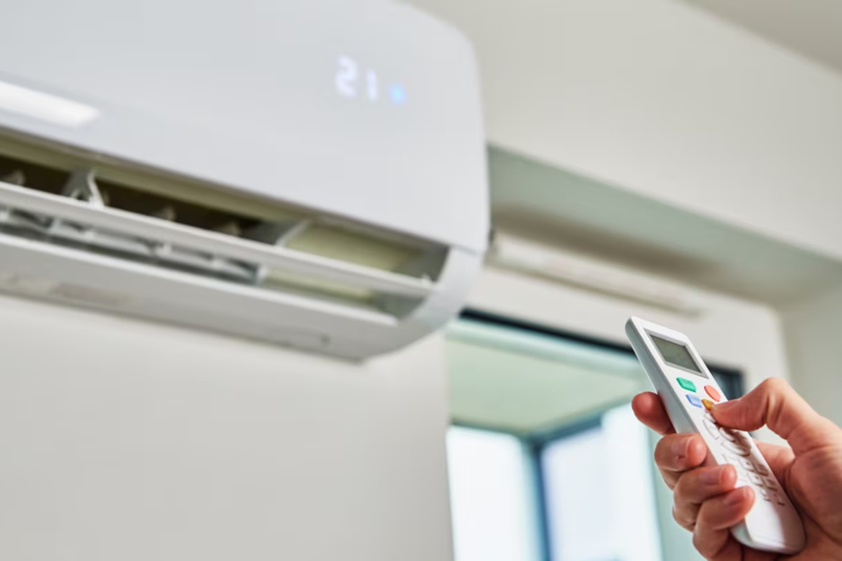 Neišmeskite vandens iš oro kondicionieriaus: gudrybė jį panaudoti per kelias minutes ir be netvarkos detalių 1